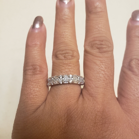 Wedding Band - Picture 2 of 4